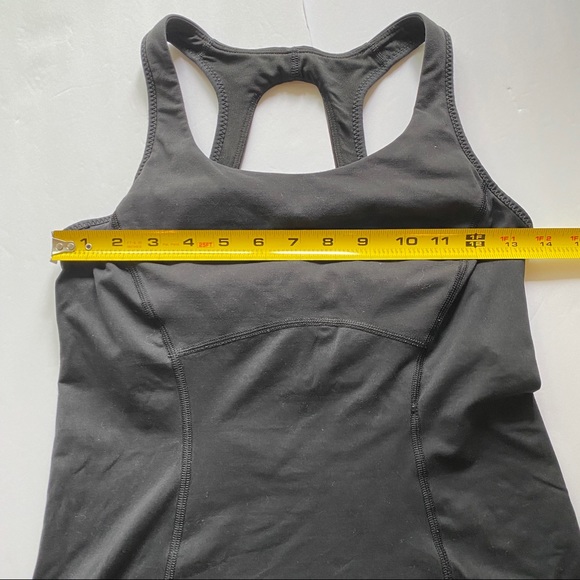 [GUC] Lululemon Active Tank Tops lot size 6 - Picture 4 of 9